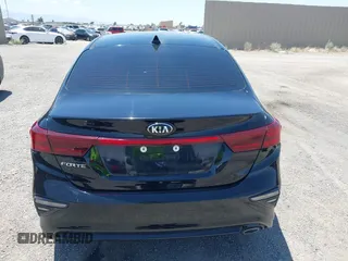 2021 Kia Forte LXS с VIN 3KPF24AD7ME341566, выставлен на аукционе IAAI как лот 42432261 с пробегом 29 039 миль миль и . История ставок и продаж доступна на DreamBid. Изображение 17.