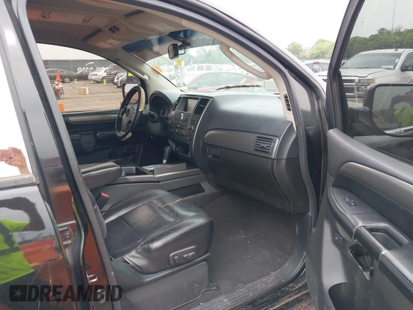 2008 Nissan Armada SE z VIN 5N1BA08D48N609079, wystawiony jako IAAI lot #42279932 z przebiegiem 162 921 mil mil oraz . Historia ofert i sprzedaży dostępna na DreamBid. Obrazek 5.