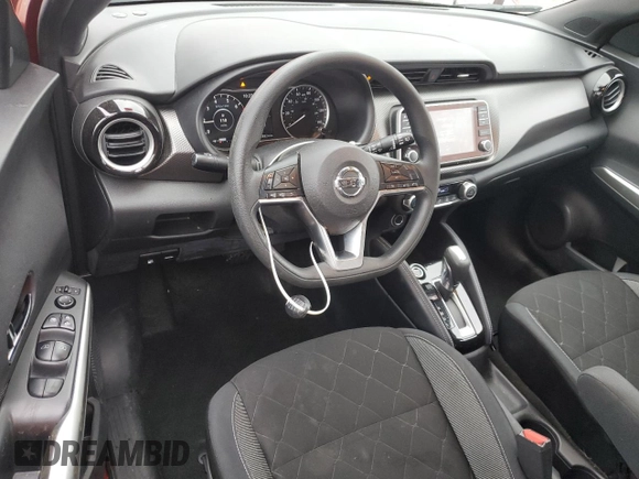 2020 Nissan Kicks SV z VIN 3N1CP5CV9LL514579, wystawiony jako Copart lot #51285935 z przebiegiem 42 882 mil mil oraz Czysty tytuł • Clean title. Historia ofert i sprzedaży dostępna na DreamBid. Obrazek 8.