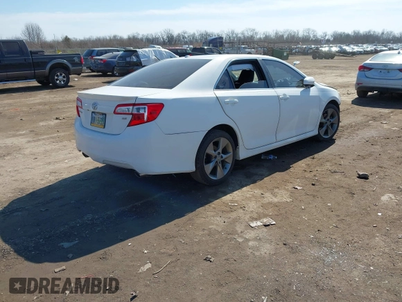 2012 Toyota Camry SE with VIN 4T1BK1FK1CU502929, listed as a IAAI auction lot 41721883 with 125,941 mi miles. Bid and sale history available at carsss.com. Image 4.