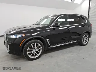 2025 BMW X5 sDrive40i with VIN 5UX13EU0XS9W28437, listed as a Copart auction lot 53400415 with 38,698 mi miles and Clean Title. Bid and sale history available at carsss.com. Image 1.