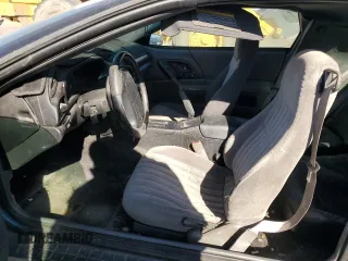 1994 Chevrolet Camaro z VIN 2G1FP22S1R2218727, wystawiony jako Copart lot #80922944 z przebiegiem 181 616 mil mil oraz Szkoda całkowita • Salvage title. Historia ofert i sprzedaży dostępna na DreamBid. Obrazek 7.