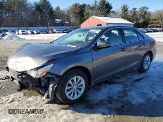 2017 Toyota Camry XLE with VIN 4T1BF1FK2HU734077, listed as a Copart auction lot 42724665 with 29,728 mi miles and Salvage title. Bid and sale history available at DreamBid. Image 1.