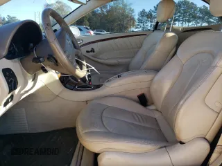 2008 Mercedes-Benz CLK 550 with VIN WDBTK72F38T092697, listed as a Copart auction lot 81805274 with 117,855 mi miles and Salvage Title. Bid and sale history available at DreamBid. Image 7.