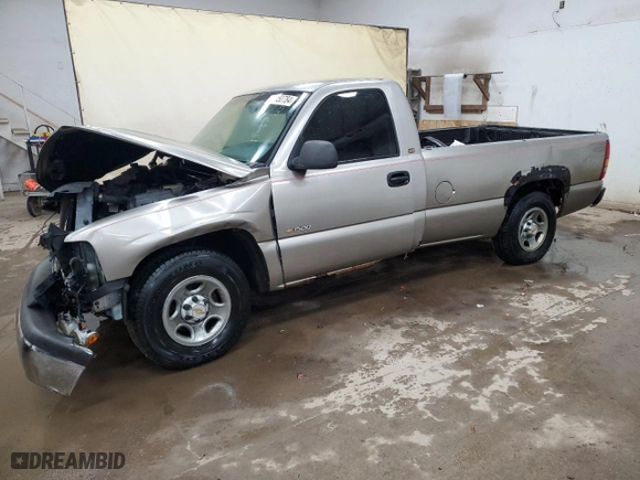 1999 Chevrolet Silverado 1500 with VIN 1GCEC14WXXE176777, listed as a Copart auction lot 81150784 with 0 mi miles and Clean Title. Bid and sale history available at carsss.com. Image 1.