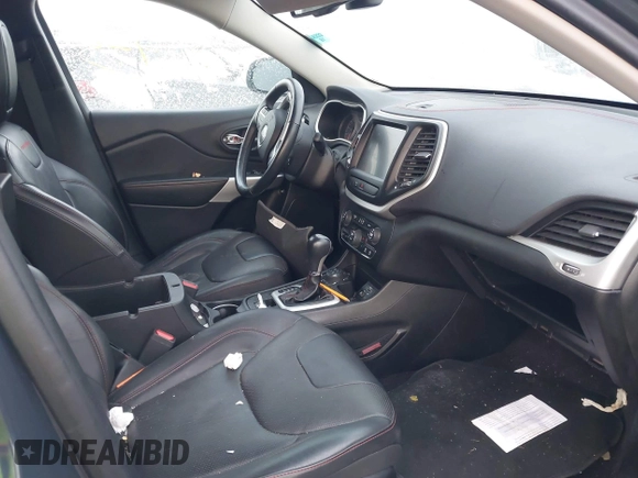 2018 Jeep Cherokee Trailhawk с VIN 1C4PJMBX7JD603048, выставлен на аукционе IAAI как лот 41399800 с пробегом Не указан миль и . История ставок и продаж доступна на DreamBid. Изображение 5.