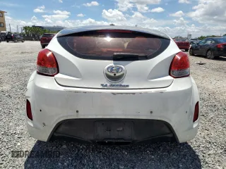 2013 Hyundai Veloster w/Gray Int with VIN KMHTC6AD1DU166305, listed as a Copart auction lot 60371385 with 88,101 mi miles and Salvage title. Bid and sale history available at DreamBid. Image 6.