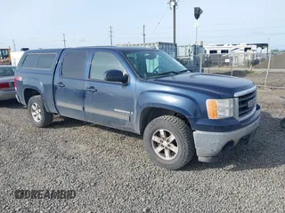 2007 GMC Sierra 1500 SLE1 z VIN 2GTEK13M571584348, wystawiony jako IAAI lot #42270584 z przebiegiem 230 613 mil mil oraz . Historia ofert i sprzedaży dostępna na DreamBid. Obrazek 1.