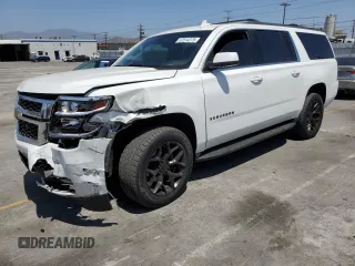 2017 Chevrolet Suburban LS z VIN 1GNSCGKC8HR305762, wystawiony jako Copart lot #57514275 z przebiegiem 111 928 mil mil oraz Szkoda całkowita • Salvage title. Historia ofert i sprzedaży dostępna na DreamBid. Obrazek 1.
