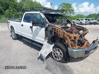 2021 Ford F-250 XL z VIN 1FT7W2B65MED99796, wystawiony jako IAAI lot #41954448 z przebiegiem Nie podano mil oraz . Historia ofert i sprzedaży dostępna na DreamBid. Obrazek 1.