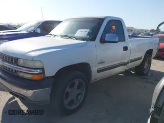 2000 Chevrolet Silverado 1500 with VIN 1GCEK14V3YE161114, listed as a IAAI auction lot 42001706 with 294,080 mi miles. Bid and sale history available at carsss.com. Image 2.