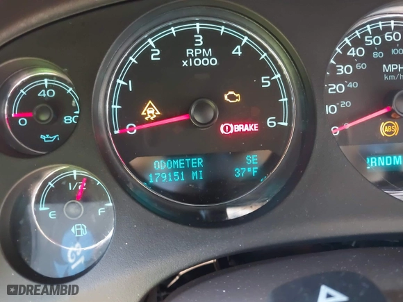 2010 Chevrolet Suburban LT with VIN 1GNUKJE36AR132205, listed as a IAAI auction lot 41447650 with 179,151 mi miles. Bid and sale history available at carsss.com. Image 7.