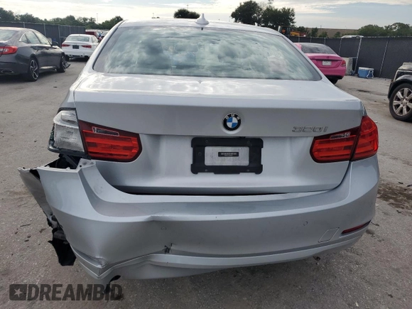 2014 BMW 3 Series 320i z VIN WBA3B1C51EP680412, wystawiony jako Copart lot #63587815 z przebiegiem 88 097 mil mil oraz Czysty tytuł • Clean title. Historia ofert i sprzedaży dostępna na DreamBid. Obrazek 6.