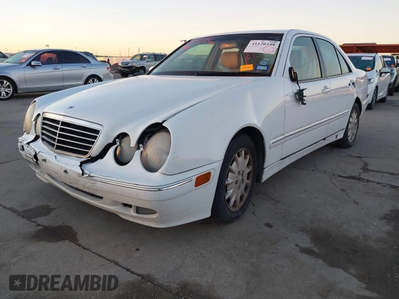 2001 Mercedes-Benz E-Class with VIN WDBJF65J91B249540, listed as a IAAI auction lot 41130248 with 107,582 mi miles. Bid and sale history available at carsss.com. Image 2.