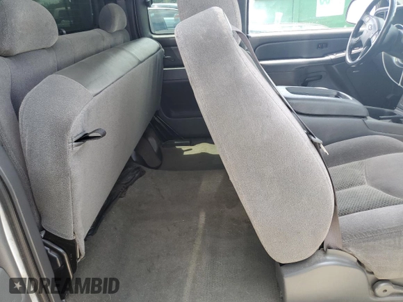 2005 Chevrolet Silverado 1500 LS with VIN 2GCEC19T351259657, listed as a Copart auction lot 60843785 with 162,230 mi miles and Salvage title. Bid and sale history available at DreamBid. Image 10.