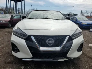 2023 Nissan Maxima Platinum z VIN 1N4AA6FV4PC502516, wystawiony jako Copart lot #51795585 z przebiegiem Nie podano mil oraz Szkoda całkowita • Salvage title. Historia ofert i sprzedaży dostępna na DreamBid. Obrazek 5.