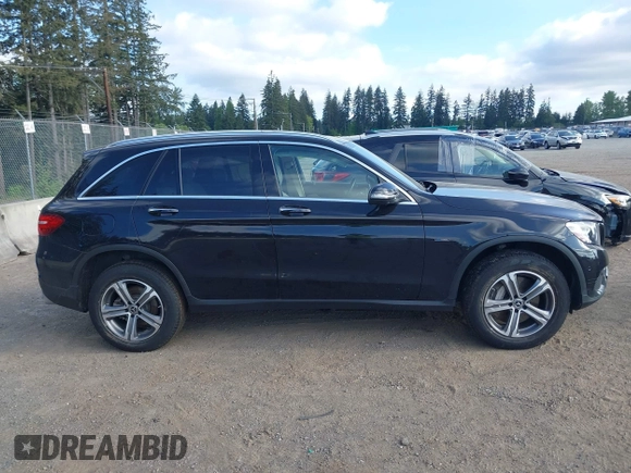 2019 Mercedes-Benz GLC 350e z VIN WDC0G5EB0KF568293, wystawiony jako IAAI lot #42179212 z przebiegiem Nie podano mil oraz . Historia ofert i sprzedaży dostępna na DreamBid. Obrazek 14.