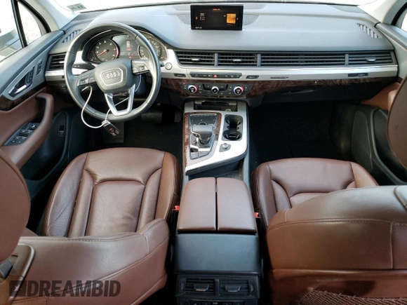 2019 Audi Q7 Premium z VIN WA1AHAF71KD031268, wystawiony jako Copart lot #87387164 z przebiegiem 22 853 mil mil oraz Szkoda całkowita • Salvage title. Historia ofert i sprzedaży dostępna na DreamBid. Obrazek 8.