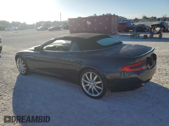 2006 Aston Martin DB9 z VIN SCFAB02A96GB04608, wystawiony jako Copart lot #76550654 z przebiegiem Nie podano mil oraz Nie do naprawy. Historia ofert i sprzedaży dostępna na DreamBid. Obrazek 2.