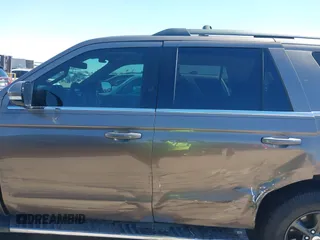 2018 Ford Expedition XLT with VIN 1FMJU1JT6JEA56631, listed as a IAAI auction lot 41814523 with 113,875 mi miles. Bid and sale history available at carsss.com. Image 14.
