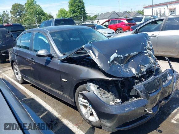 2008 BMW 3 Series 328i z VIN WBAVA37568NL46961, wystawiony jako IAAI lot #42220399 z przebiegiem 116 823 mil mil oraz . Historia ofert i sprzedaży dostępna na DreamBid. Obrazek 13.