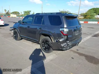2020 Toyota 4Runner SR5 with VIN JTEBU5JR3L5789920, listed as a IAAI auction lot 41189528 with 44,125 mi miles. Bid and sale history available at carsss.com. Image 3.