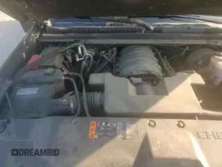 2019 Chevrolet Suburban LS с VIN 1GNSKGKC3KR241141, выставлен на аукционе Copart как лот 52169965 с пробегом 62 266 миль миль и Списание • Salvage title. История ставок и продаж доступна на DreamBid. Изображение 14.