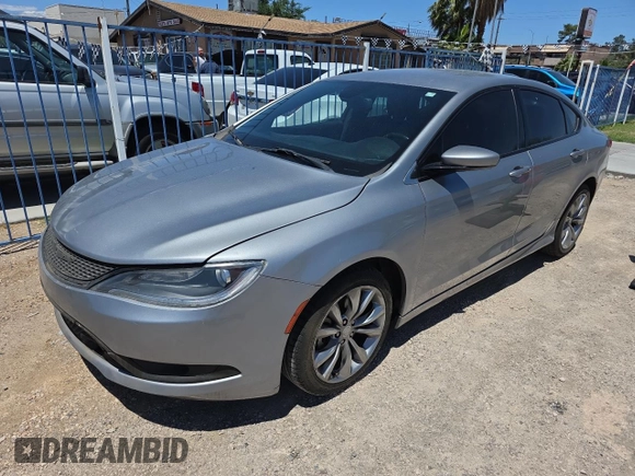 2015 Chrysler 200 S z VIN 1C3CCCBBXFN557714, wystawiony jako Copart lot #57481985 z przebiegiem 87 084 mil mil oraz Czysty tytuł • Clean title. Historia ofert i sprzedaży dostępna na DreamBid. Obrazek 2.