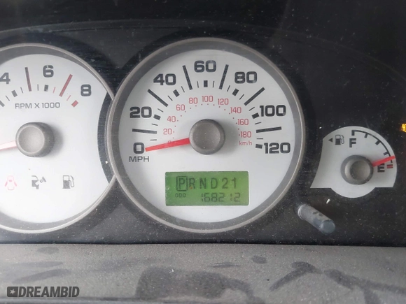 2006 Ford Escape XLT with VIN 1FMYU03156KA42961, listed as a IAAI auction lot 41820423 with 168,212 mi miles. Bid and sale history available at carsss.com. Image 7.