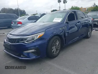 2020 Kia Optima LX z VIN 5XXGT4L33LG409003, wystawiony jako IAAI lot #42055031 z przebiegiem 68 849 mil mil oraz . Historia ofert i sprzedaży dostępna na DreamBid. Obrazek 2.