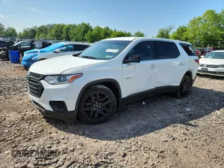 2019 Chevrolet Traverse LS with VIN 1GNERFKW2KJ192008, listed as a Copart auction lot 61876145 with 114,612 mi miles and Salvage title. Bid and sale history available at DreamBid. Image 1.