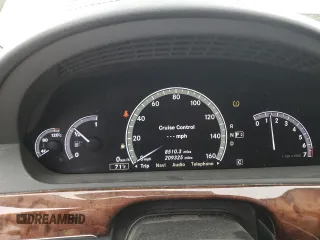 2010 Mercedes-Benz S 550 with VIN WDDNG7BB6AA332065, listed as a Copart auction lot 55071685 with 209,325 mi miles and Salvage Title. Bid and sale history available at DreamBid. Image 9.