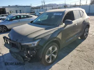 2025 Volvo XC40 Core Bright Theme with VIN YV4L12UJ0S2496480, listed as a Copart auction lot 42287195 with 2,294 mi miles and Salvage title. Bid and sale history available at DreamBid. Image 1.