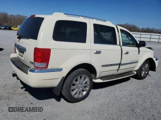 2008 Chrysler Aspen Limited z VIN 1A8HW582X8F137677, wystawiony jako Copart lot #50180325 z przebiegiem 86 253 mil mil oraz Szkoda całkowita • Salvage title. Historia ofert i sprzedaży dostępna na DreamBid. Obrazek 3.