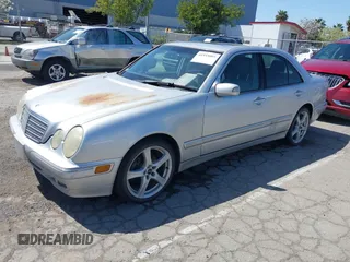 2001 Mercedes-Benz E 320 z VIN WDBJF65J51B311774, wystawiony jako IAAI lot #41953089 z przebiegiem 170 338 mil mil oraz . Historia ofert i sprzedaży dostępna na DreamBid. Obrazek 17.