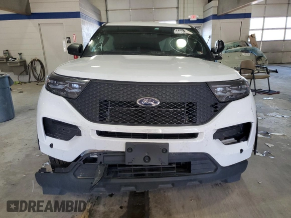 2022 Ford Police Interceptor Utility z VIN 1FM5K8AB5NGB71335, wystawiony jako Copart lot #64395794 z przebiegiem Nie podano mil oraz Szkody całkowita. Historia ofert i sprzedaży dostępna na DreamBid. Obrazek 5.