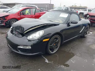 2012 Porsche Boxster with VIN WP0CA2A88CS710105, listed as a IAAI auction lot 41155672 with NaN miles. Bid and sale history available at carsss.com. Image 2.