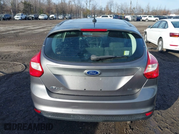 2013 Ford Focus SE with VIN 1FADP3K28DL112777, listed as a IAAI auction lot 41386940 with 107,893 mi miles. Bid and sale history available at carsss.com. Image 16.