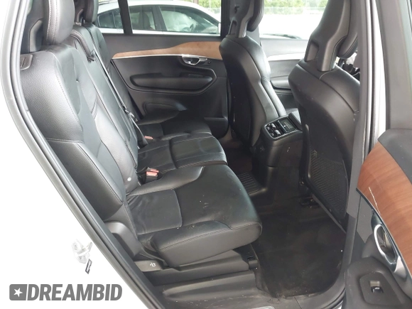 2021 Volvo XC90 Inscription Expression with VIN YV4BR0CK4M1692515, listed as a IAAI auction lot 42418905 with 54,404 mi miles and . Bid and sale history available at DreamBid. Image 8.