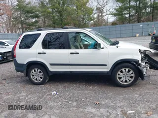 2005 Honda CR-V EX with VIN SHSRD78895U319168, listed as a IAAI auction lot 38894224 with 113,330 mi miles. Bid and sale history available at carsss.com. Image 13.