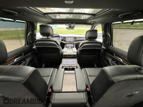 2022 Jeep Grand Wagoneer Series I with VIN 1C4SJVEJ7NS191397, listed as a Copart auction lot 60571015 with 18,595 mi miles and Clean title. Bid and sale history available at DreamBid. Image 13.
