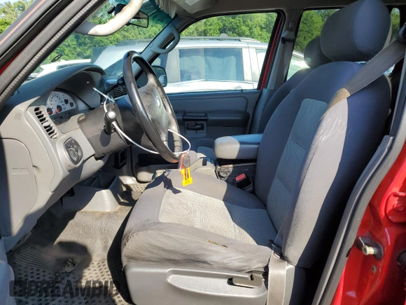 2005 Ford Explorer Sport Trac XLS z VIN 1FMZU67K45UB36052, wystawiony jako Copart lot #62982835 z przebiegiem 166 802 mil mil oraz Szkoda całkowita • Salvage title. Historia ofert i sprzedaży dostępna na DreamBid. Obrazek 7.