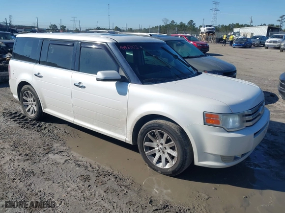 2012 Ford Flex SEL with VIN 2FMGK5CC6CBD04458, listed as a IAAI auction lot 41481102 with 112,084 mi miles. Bid and sale history available at carsss.com. Image 1.