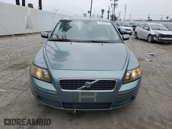 2005 Volvo S40 with VIN YV1MS682752096140, listed as a Copart auction lot 53335395 with 53,514 mi miles and Clean Title. Bid and sale history available at carsss.com. Image 5.