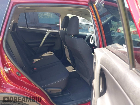 2018 Toyota RAV4 XLE with VIN 2T3RFREVXJW791889, listed as a IAAI auction lot 42021099 with 33,292 mi miles. Bid and sale history available at carsss.com. Image 8.