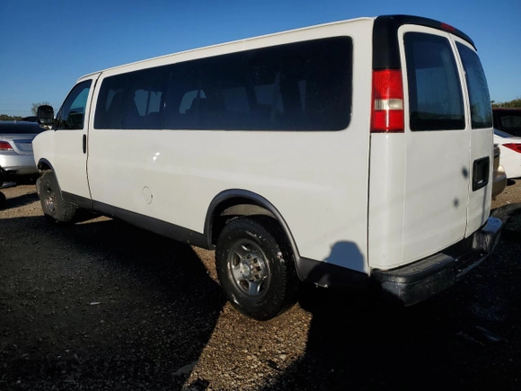 2008 Chevrolet Express Passenger с VIN 1GAHG39K681197341, выставлен на аукционе Copart как лот 76667264 с пробегом 229 083 миль миль и Списание • Salvage title. История ставок и продаж доступна на DreamBid. Изображение 2.