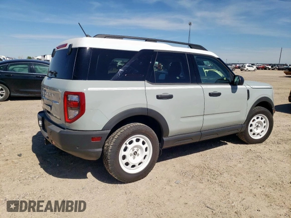 2024 Ford Bronco Sport Heritage z VIN 3FMCR9G63RRE67293, wystawiony jako Copart lot #57208985 z przebiegiem 11 765 mil mil oraz Szkoda całkowita • Salvage title. Historia ofert i sprzedaży dostępna na DreamBid. Obrazek 3.