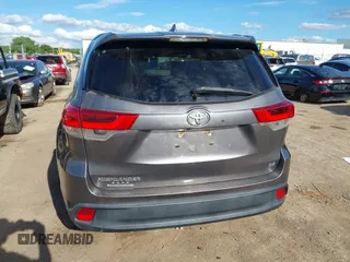 2018 Toyota Highlander SE with VIN 5TDKZRFH4JS548677, listed as a IAAI auction lot 42171321 with 94,205 mi miles and . Bid and sale history available at DreamBid. Image 16.
