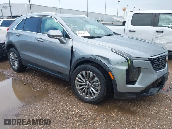 2025 Cadillac XT4 FWD Premium Luxury с VIN 1GYFZCR44SF122443, выставлен на аукционе IAAI как лот 42414279 с пробегом 11 023 миль миль и . История ставок и продаж доступна на DreamBid. Изображение 1.