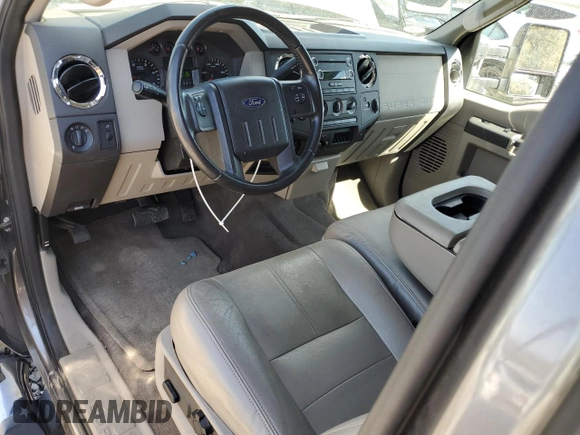 2010 Ford F-250 XL with VIN 1FTSX2BR7AEB17560, listed as a Copart auction lot 61252175 with 66,591 mi miles and Salvage title. Bid and sale history available at DreamBid. Image 8.